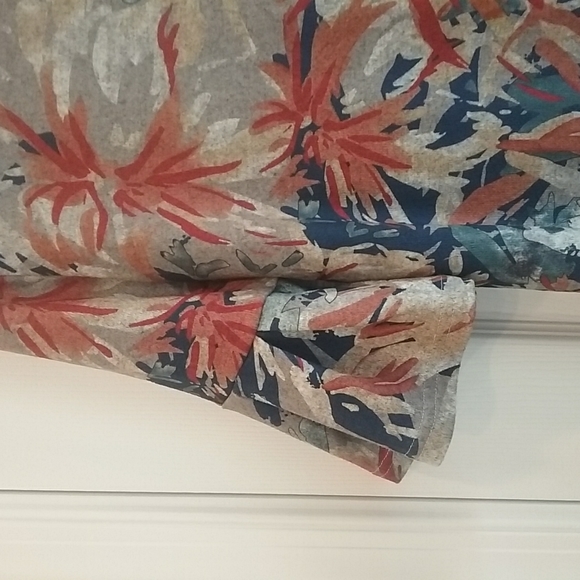 Aryeh Collection soft and comfortable dress. - Picture 3 of 3